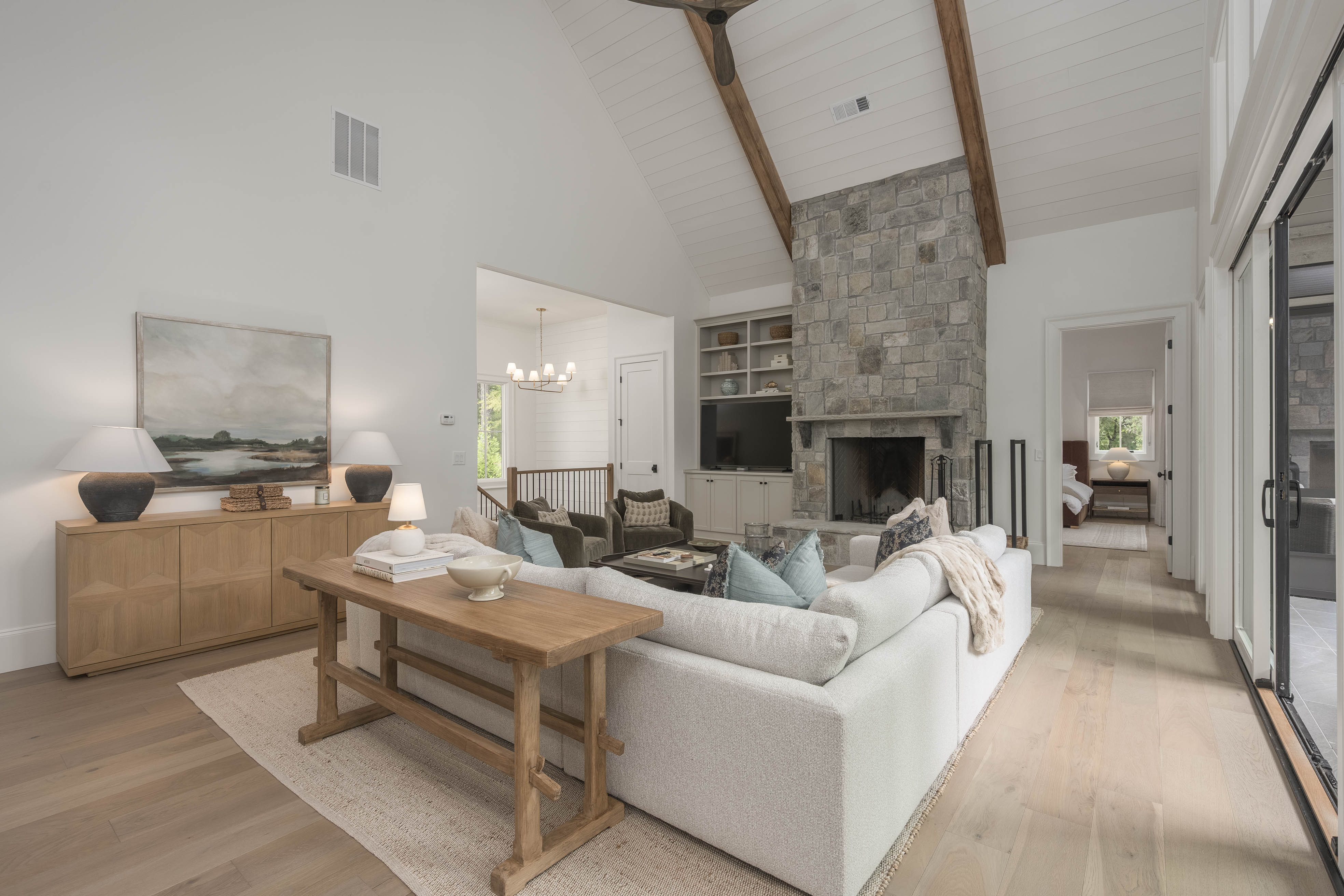 1020 Eastridge Loop image 6